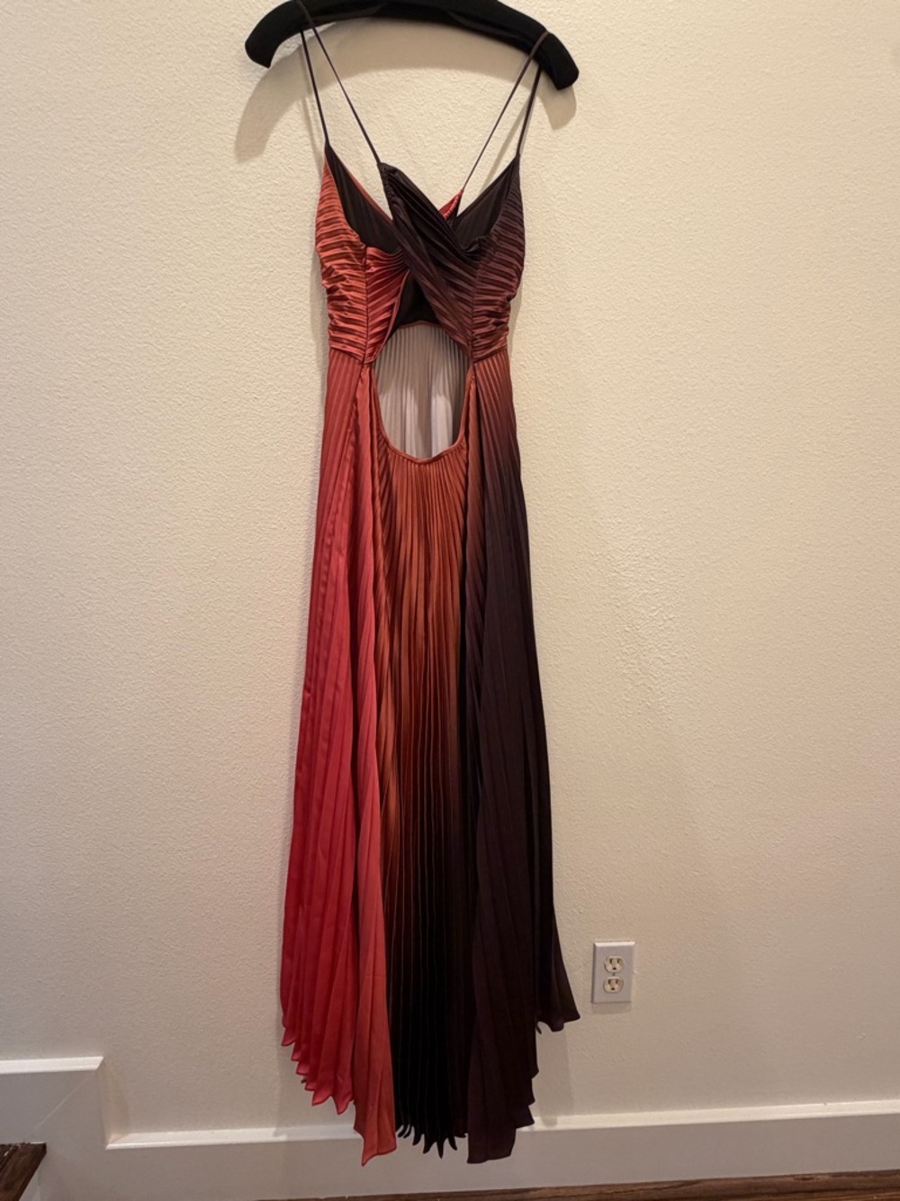 A.L.C. Pleated Ombré Maxi Dress Size 10 Crisscross Back Cutout Worn Once - Picture 6 of 10